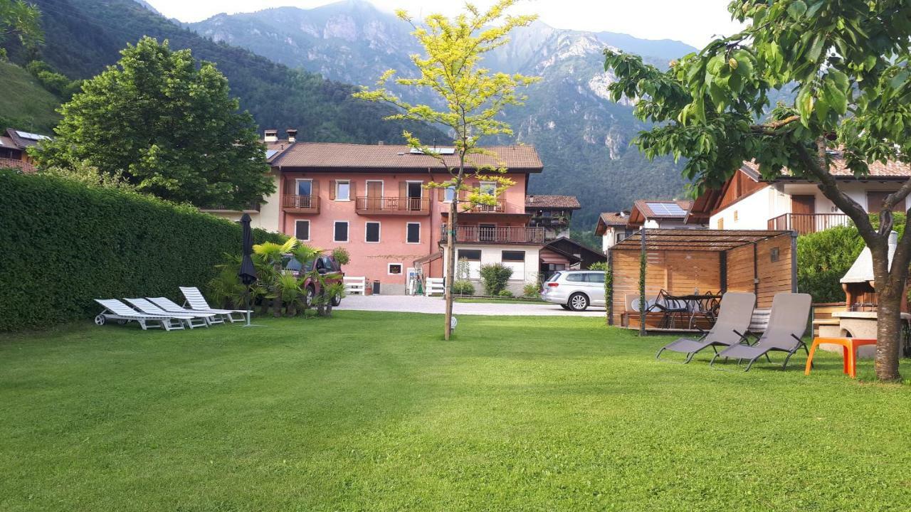 Ledro Lake Suite "Pur" Mezzolago Ngoại thất bức ảnh