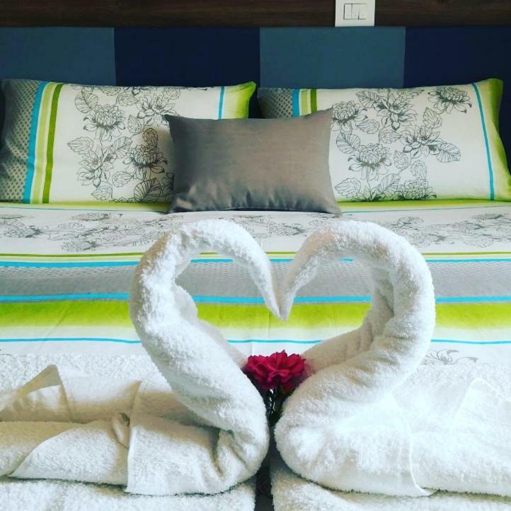 Ledro Lake Suite "Pur" Mezzolago Phòng bức ảnh
